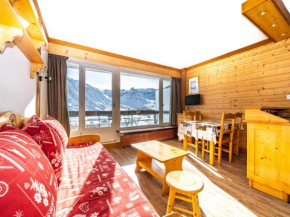Studio rénové skis aux pieds à Tignes avec balcon, exposition sud, animaux acceptés - FR-1-502-491